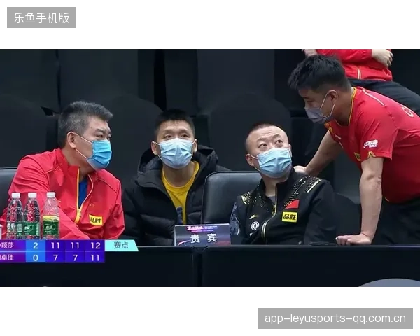 球员悉心照顾伤病小伙伴，彰显球队凝聚力的真谛